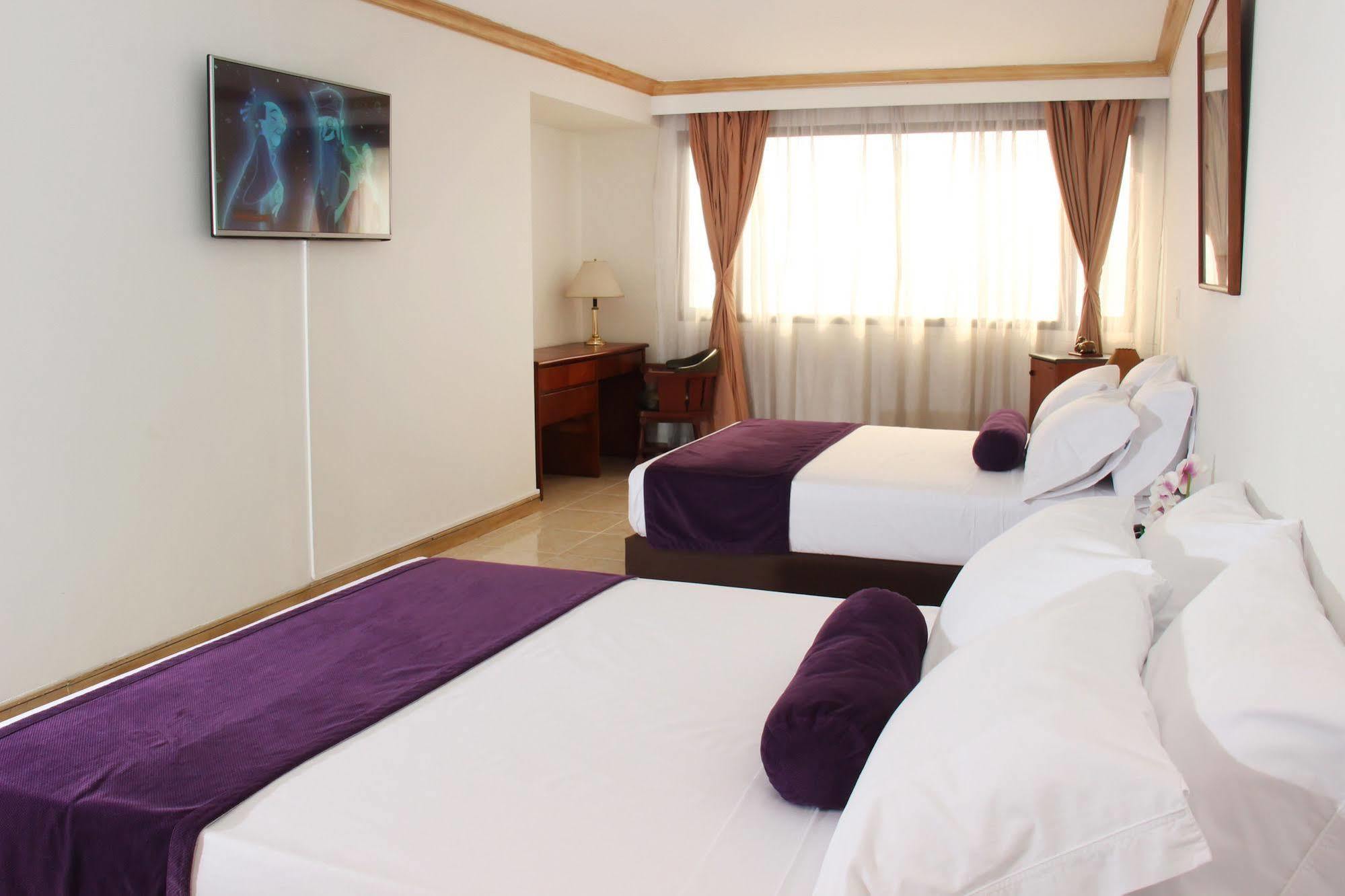 Hotel Ayenda 1235 Botero Medellín Zewnętrze zdjęcie