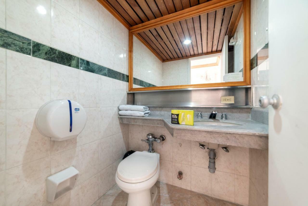 Hotel Ayenda 1235 Botero Medellín Zewnętrze zdjęcie